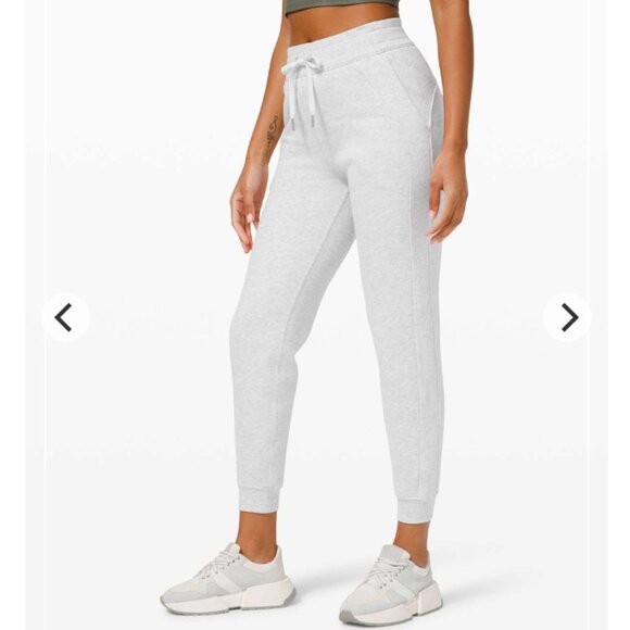 Lululemon Warm Down Jogger *Sherpa Stripe Heathered Core Light Grey sz 4 - Picture 1 of 5